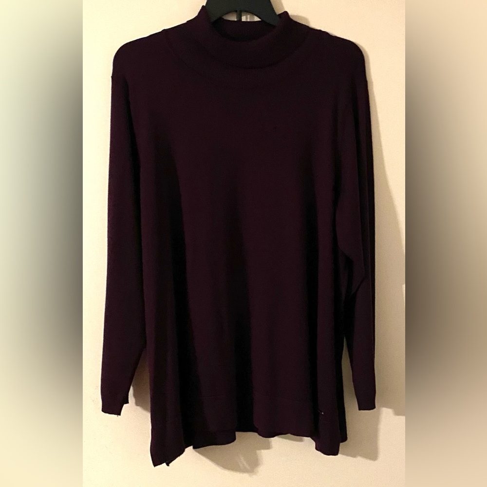 Gorgeous Calvin Klein sweater in aubergine with beautiful silver tone details
